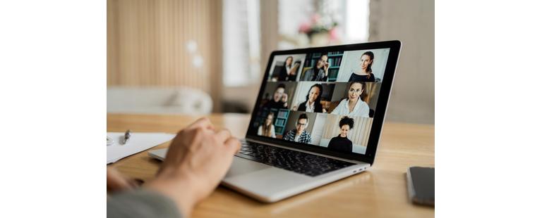 leitura de expressões corporais e expressões faciais à distância