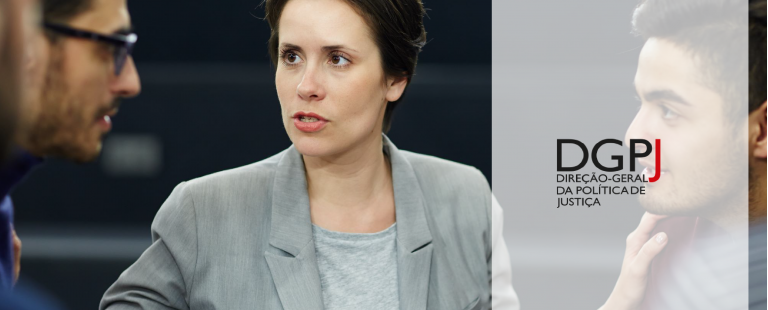 Mediador responsável por gestão e mediação de conflitos