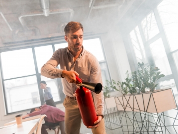 Curso de Segurança Contra Incêndios em Edifícios